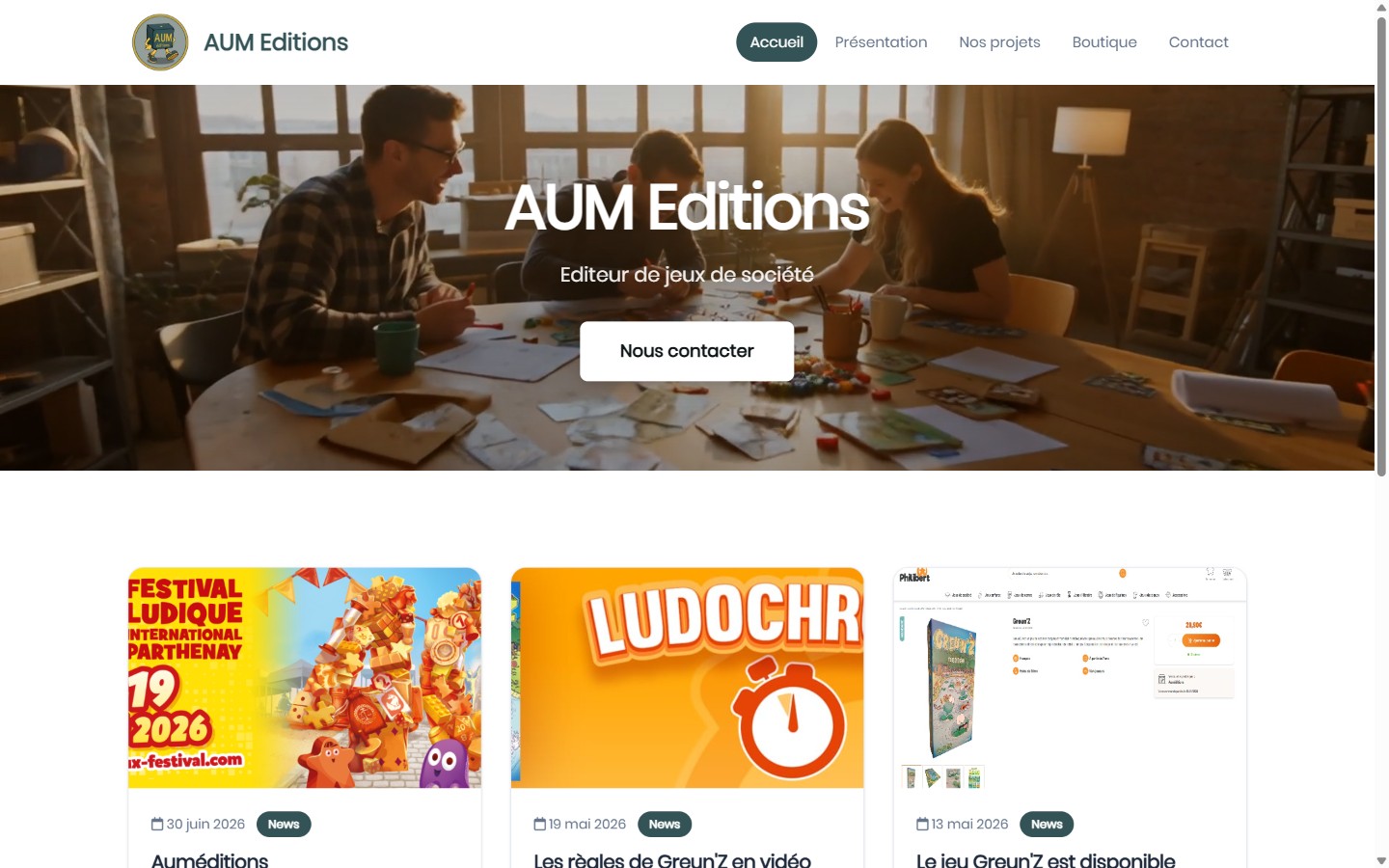 Le site AUM Editions, créé avec izibrick